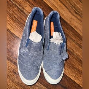 Rocket Dog Denim Blue Knot Slip-Ons